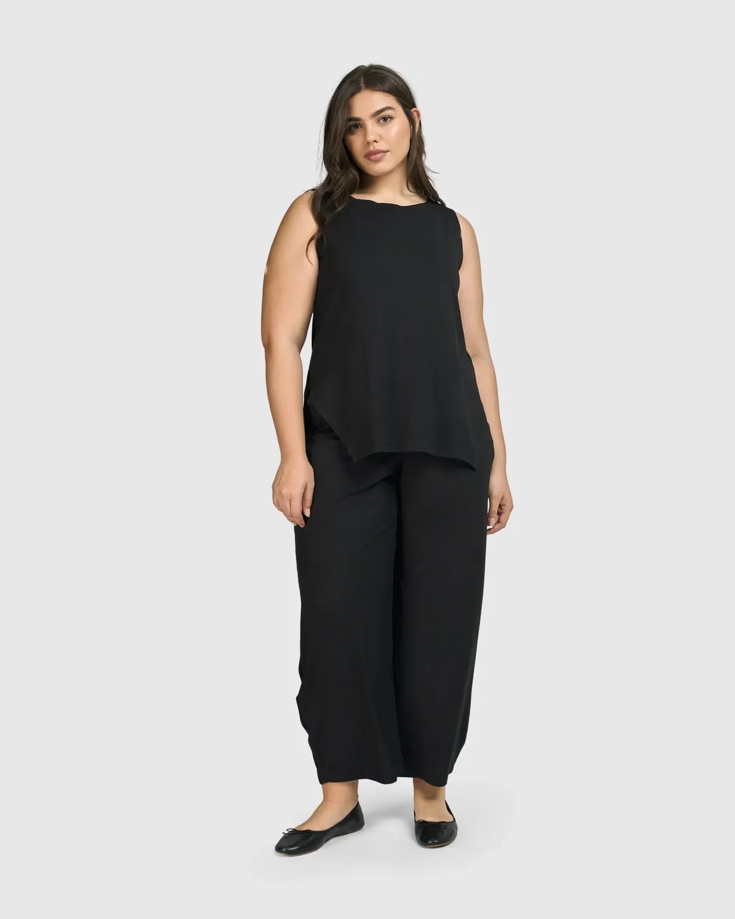 Essential Angled Hem Tank, Black