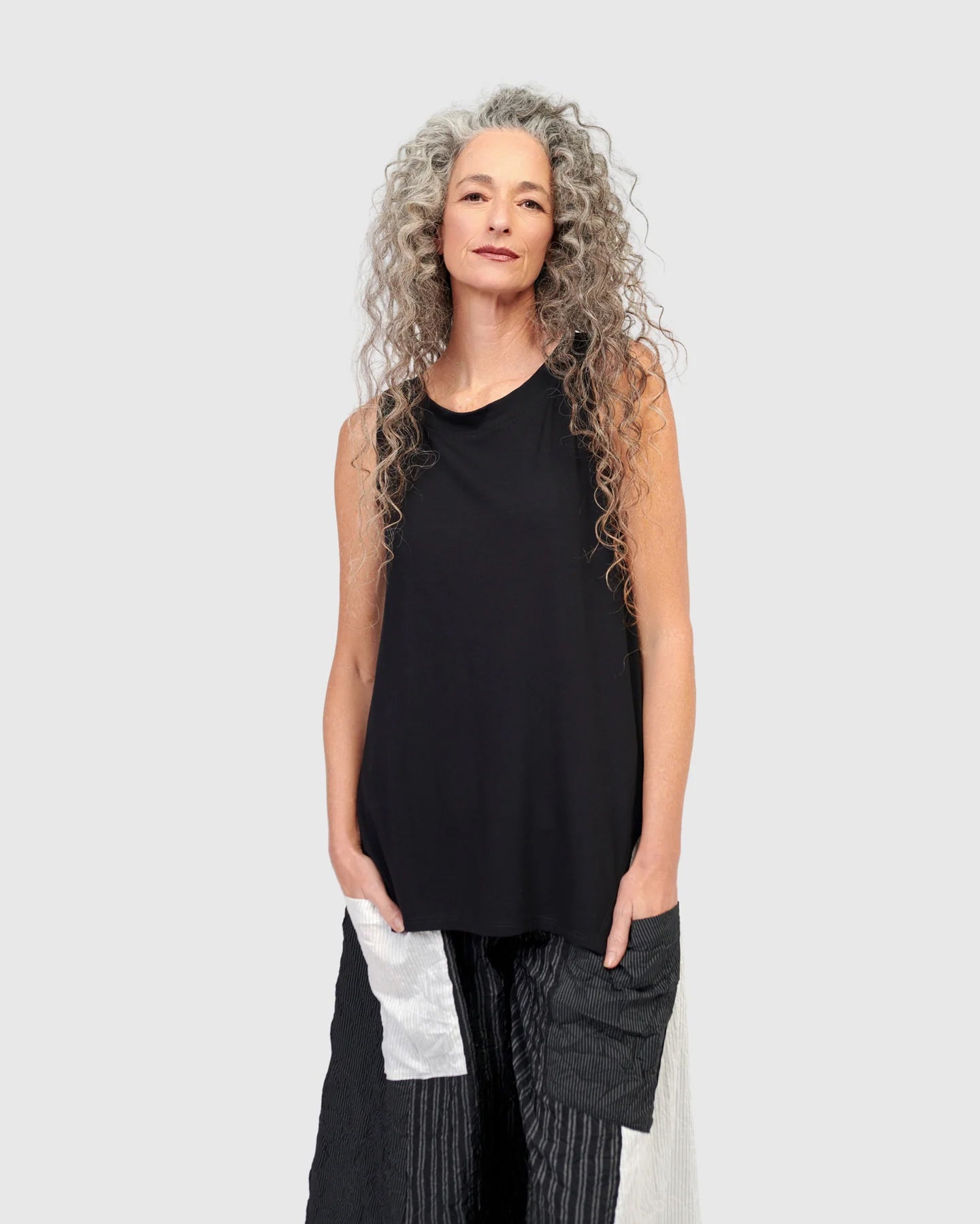 Essential Angled Hem Tank, Black