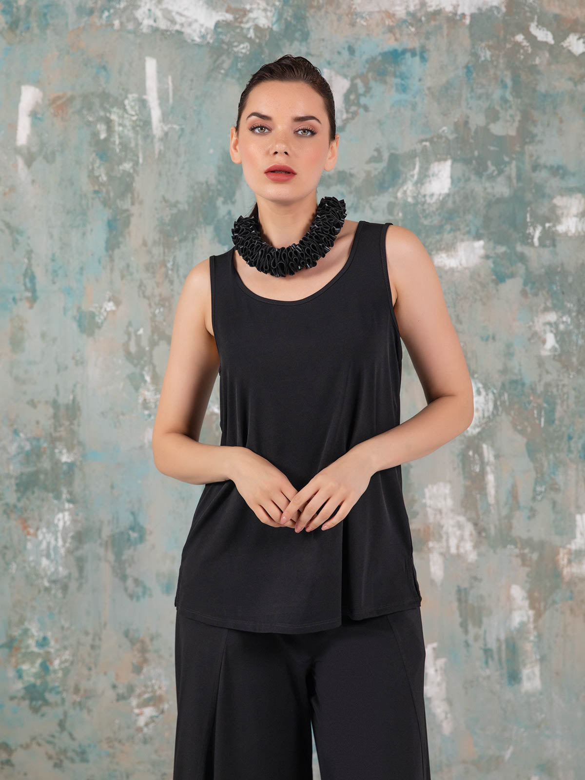 Dilly Tank, Black Vogue